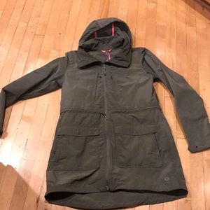 Mountain Hardware rain coat